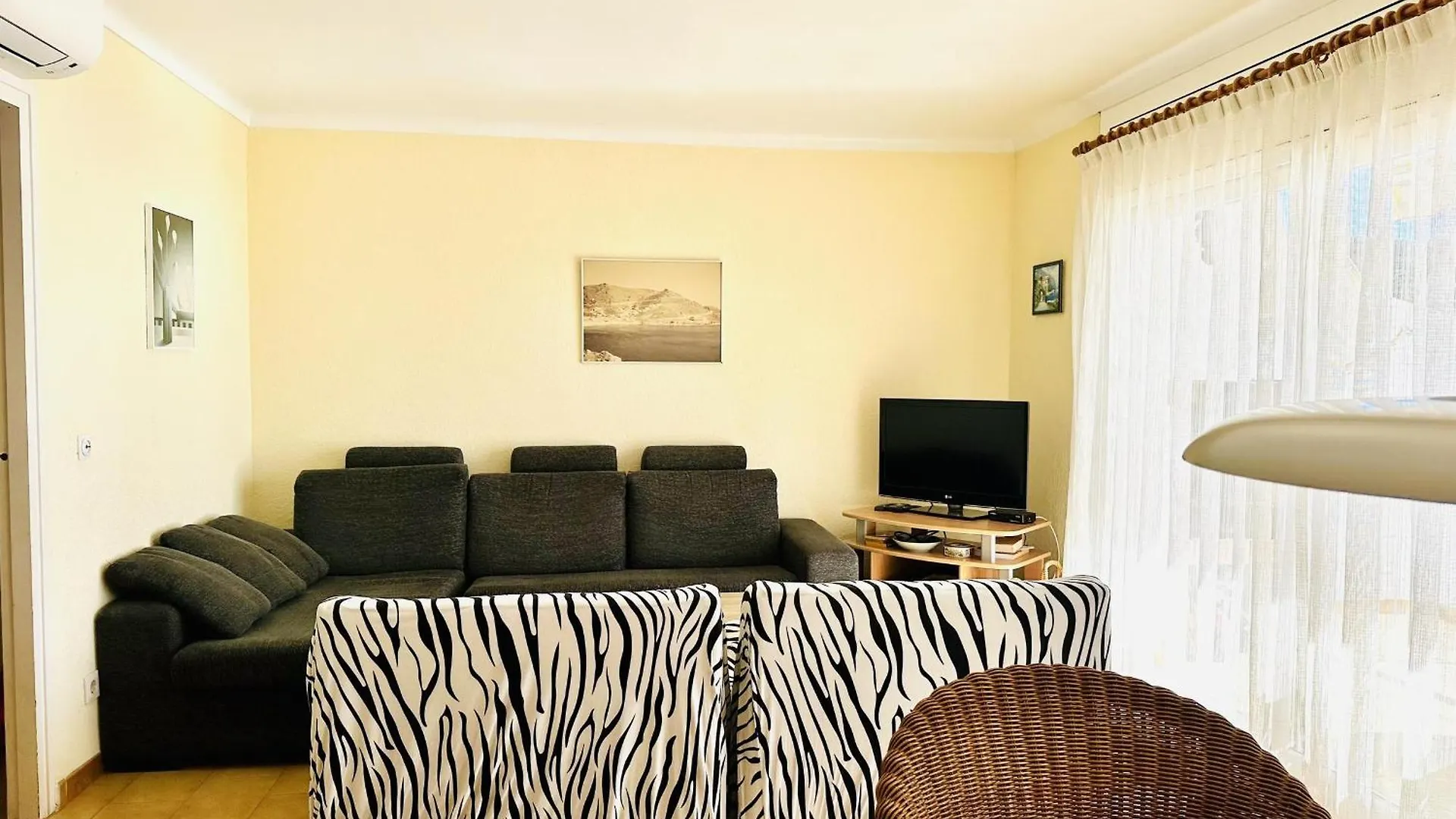 Apartmán 3335 - Mirador II 55 Maravillosa Vista Al Mar, Situacion Ideal Para Practicar Senderismo, A 150M. De La Playa O De Las Rocas. - Es-258-123 Roses Španělsko